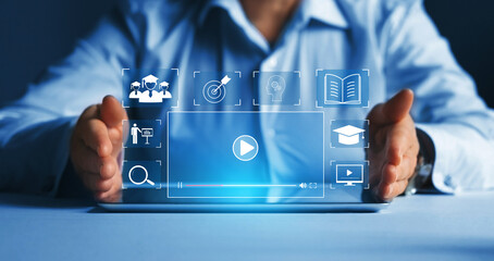 年终总决赛女双冠军最多的是谁