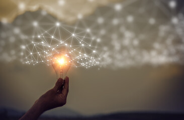 国产车的发动机那个是自己制造的？