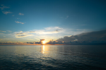 国产车的发动机那个是自己制造的？