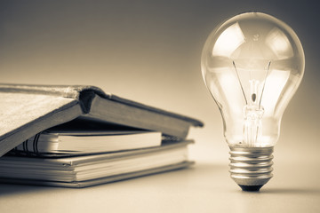 国产车的发动机那个是自己制造的？